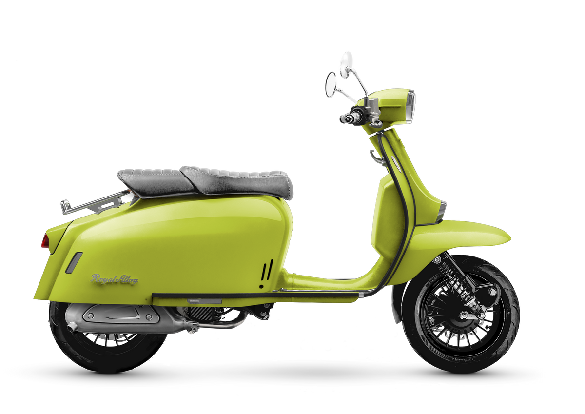 Groene Royal Alloy GP 125 scooter
